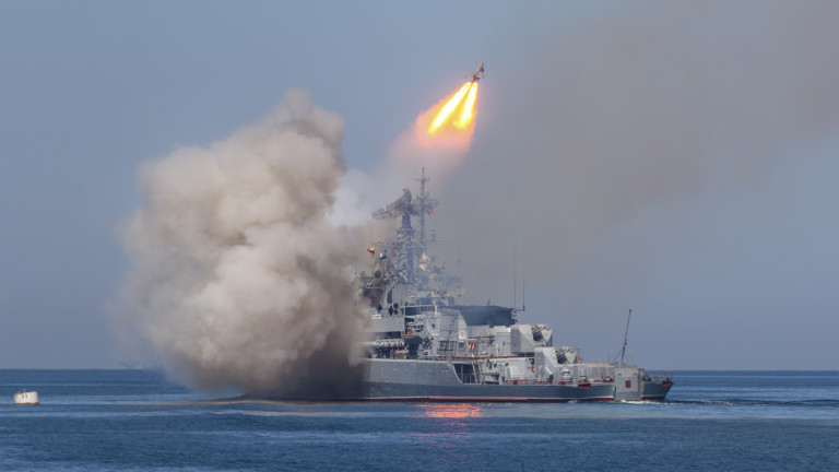 Украйна с нови подробности за руската атака с ракети "Калибър", "Оникс", "Х-59" и "Х-22" по Одеса ВИДЕО