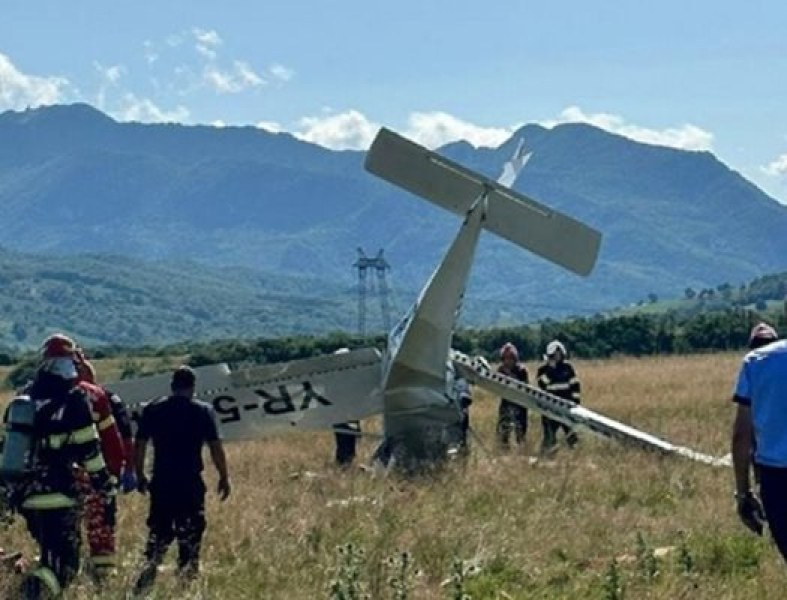 Самолетна катастрофа на километри от България, загина...СНИМКА