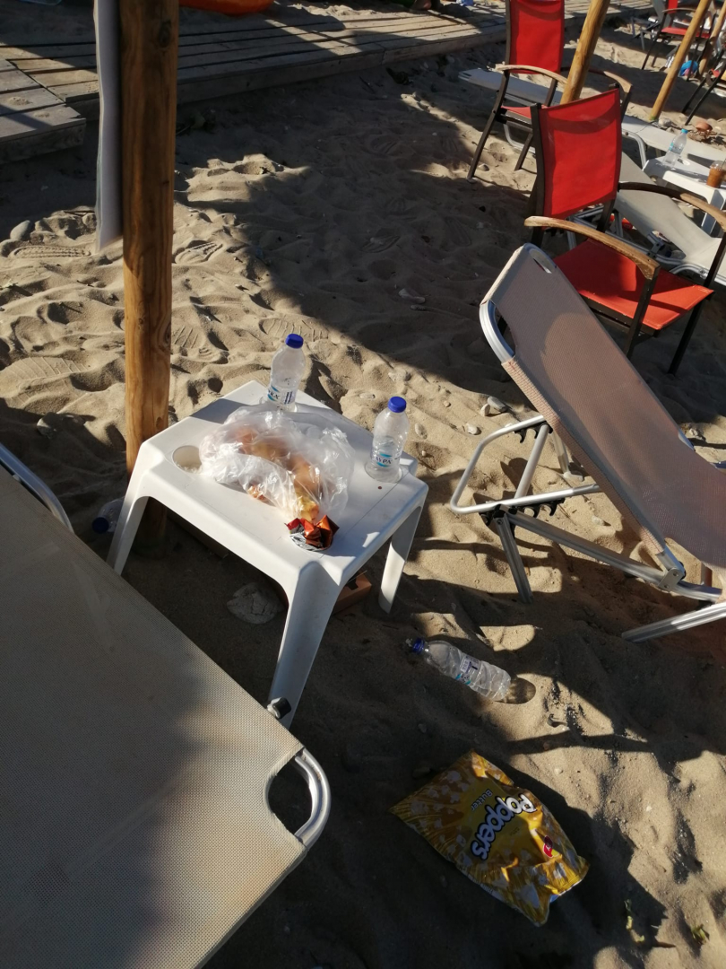 Джукести български дами направиха неописуема свинщина на гръцки плаж СНИМКИ
