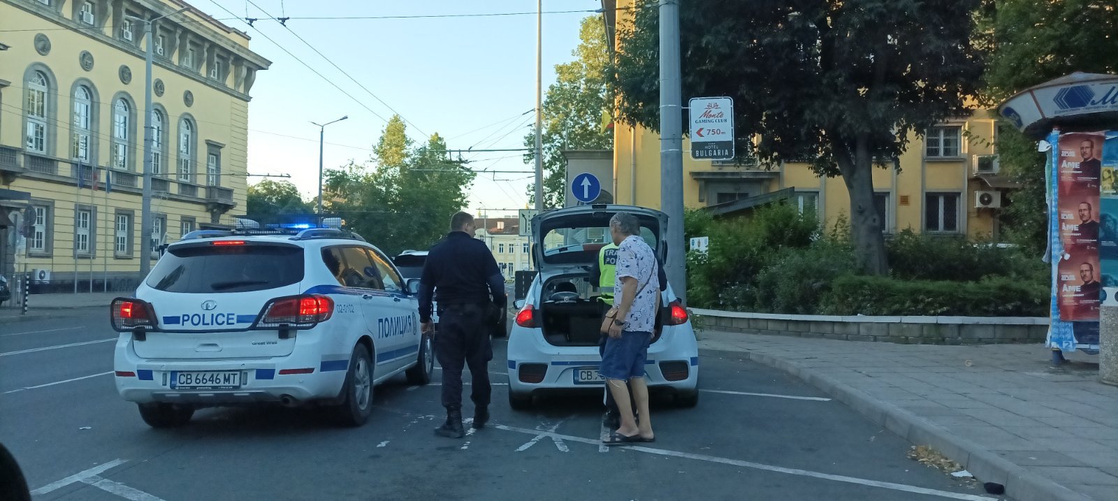 Три патрулки завардиха кюстендилско Порше на пъпа на Бургас, фамозна руса дама не вярва какво се случва СНИМКИ