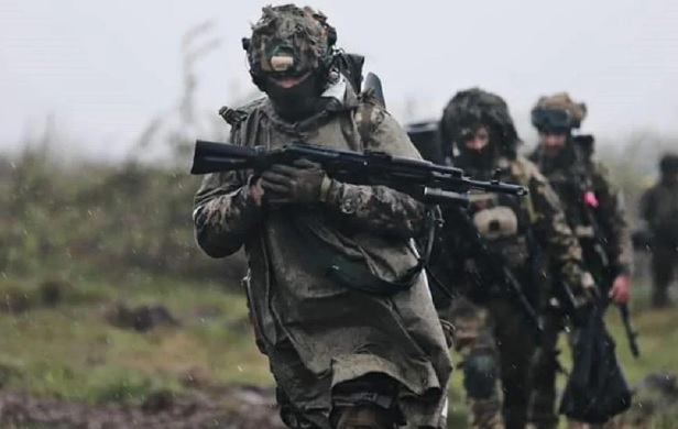 Киев обяви кога ще се изсипят в Крим хиляди десантчици, подготвяни във Великобритания. Руските ВКС удариха летища с Storm Shadow
