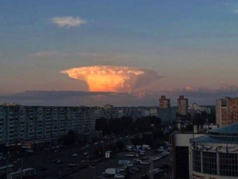 Шок в Казан! "Ядрена гъба" се появи в небето ВИДЕО