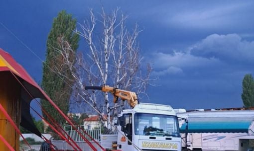 Meteo Balkans: Силна буря удря тези райони на България СНИМКИ