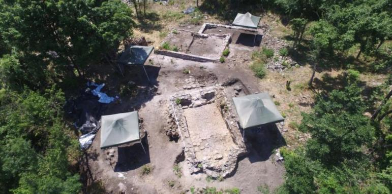 Археолози със сензационно откритие край София СНИМКИ
