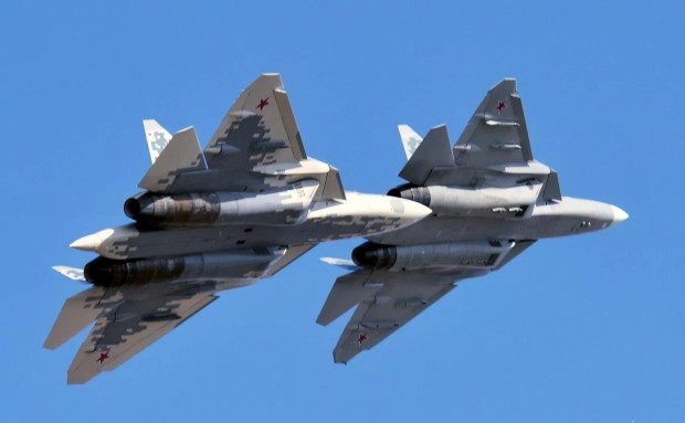 Ниска видимост и отлично поразяване: Изтребителите пето поколение Су-57 смълчаха Шойгу