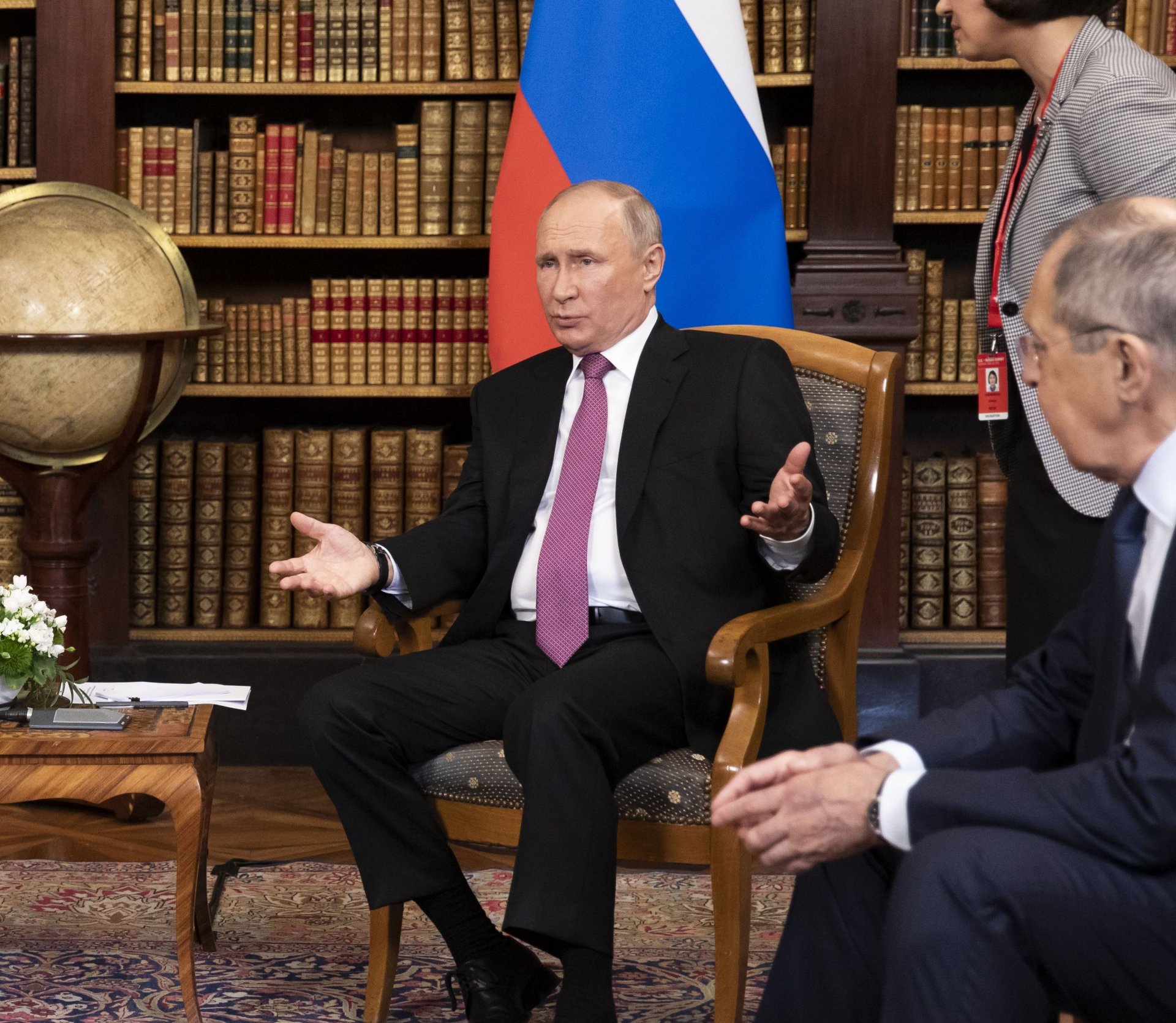 Пол Крейг Робъртс: Осъзнава ли Путин опасността от образа на една слаба Русия?