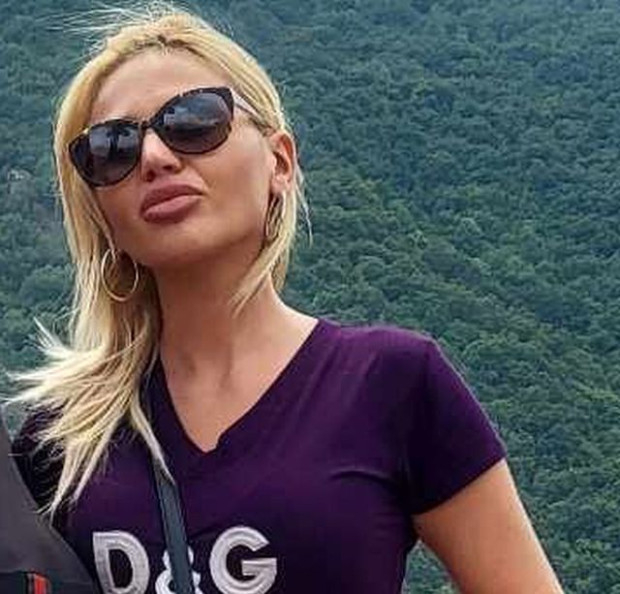 Съдебният лекар д-р Милева с нови подробности за откритата мъртва красива учителка в Приморско
