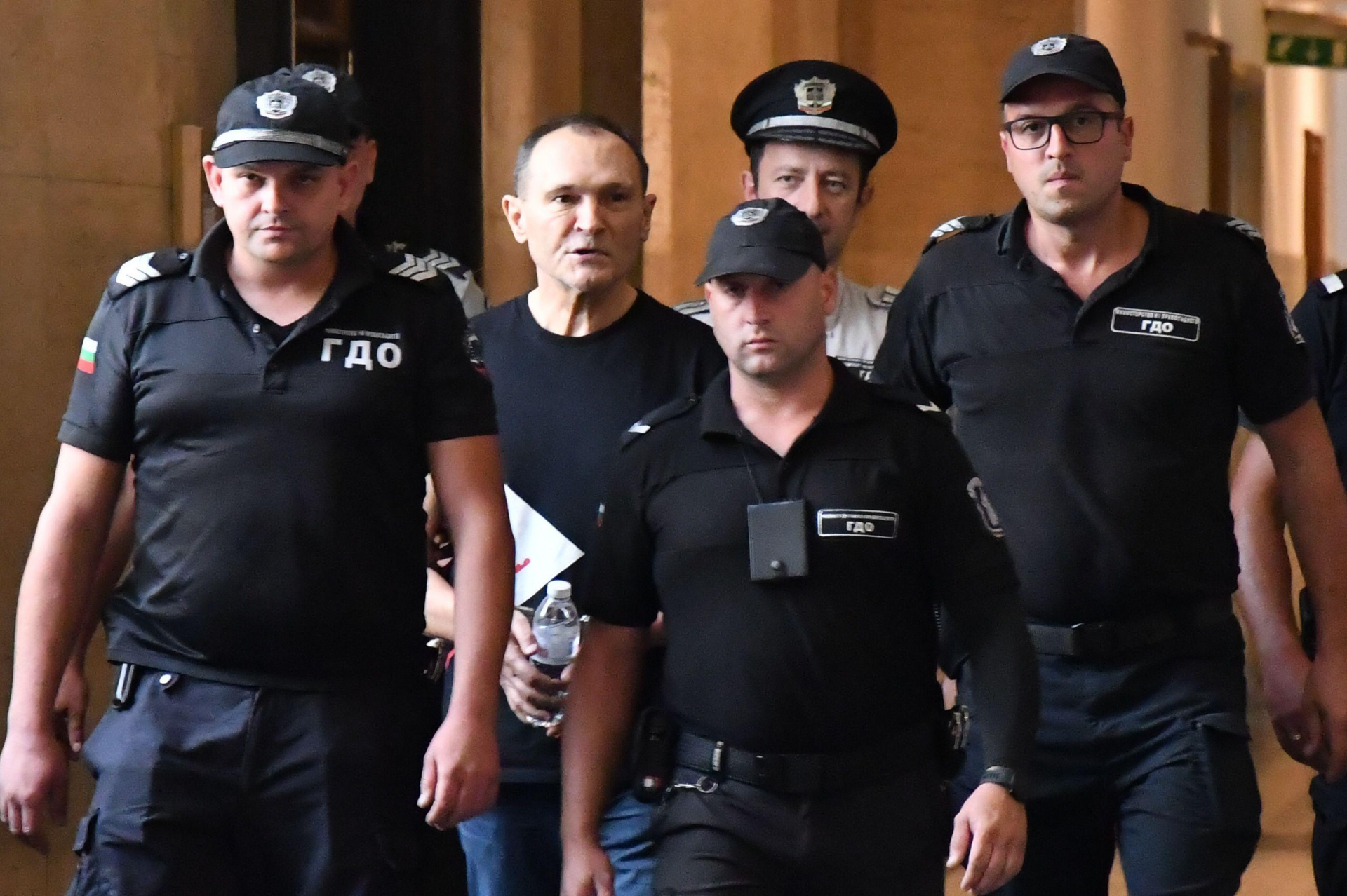 Апелативният съд решава дали Божков да остане зад решетките