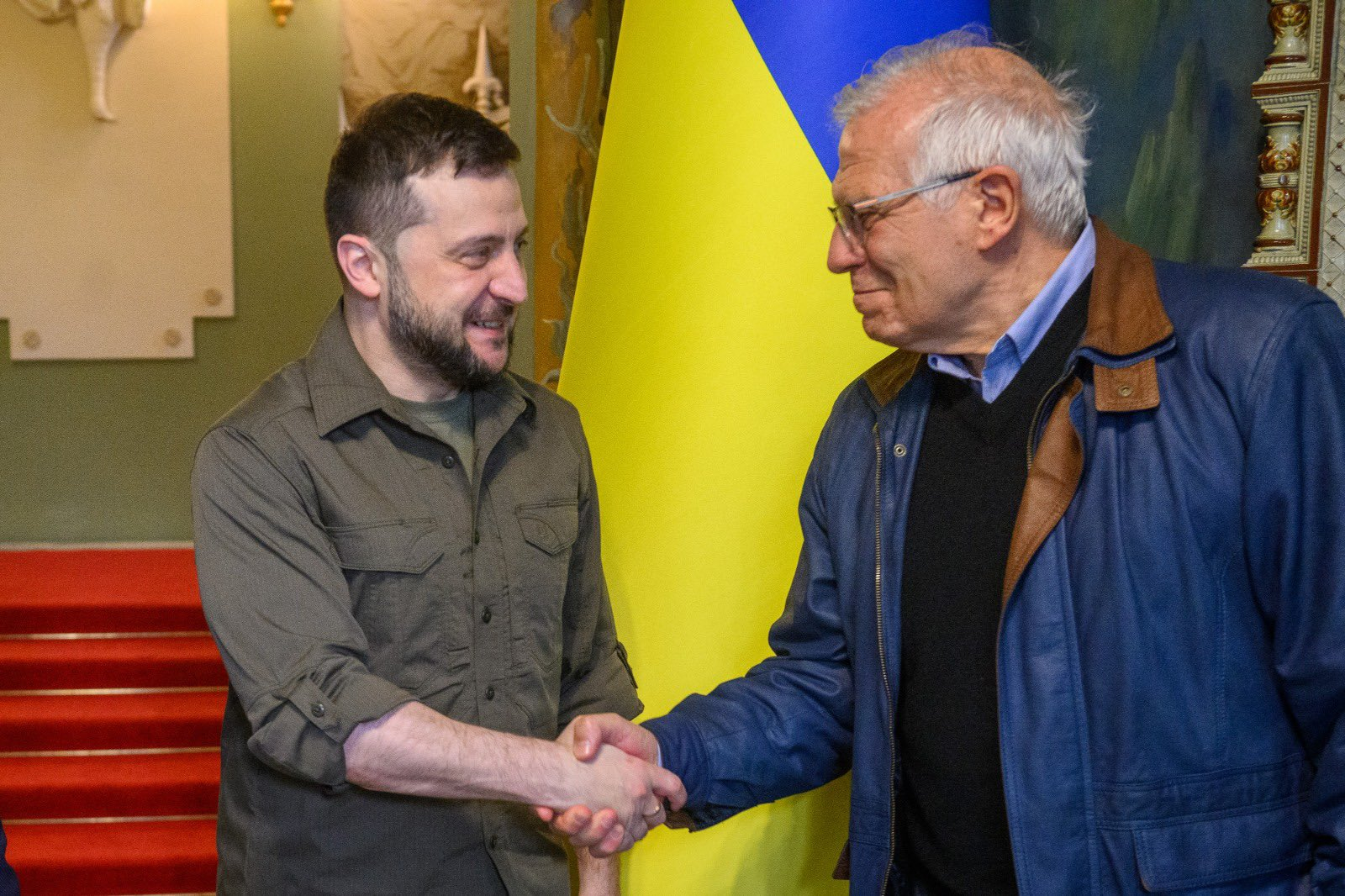 Борел: Дайте да даваме по 5 милиарда евро всяка година на Киев 