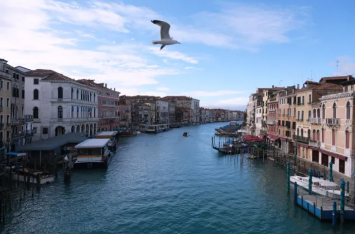 Венеция с неприятна изненада на туристите 