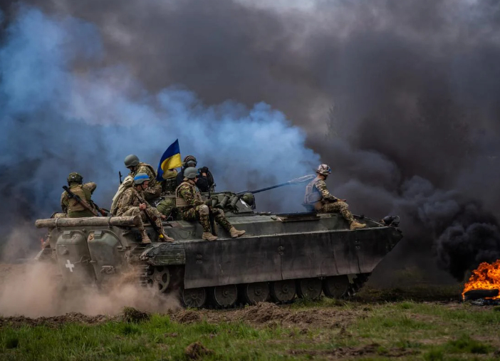 Генерал Петреъс назова най-силните тактически предимства на украинската армия в контранастъплението
