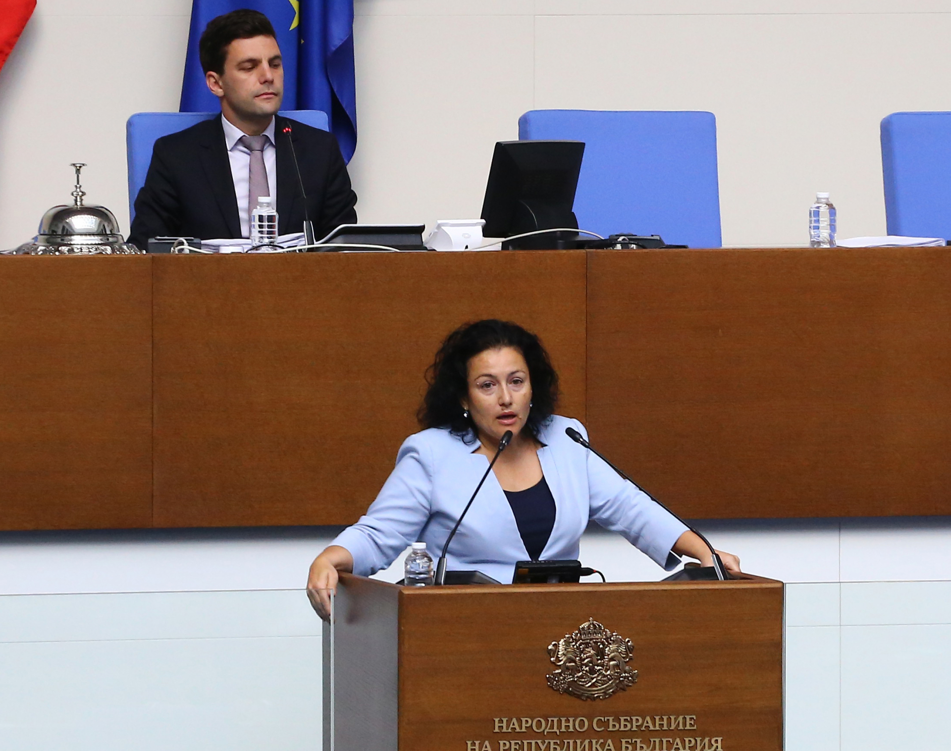 Десислава Танева натири животновъд №1 от парламента 
