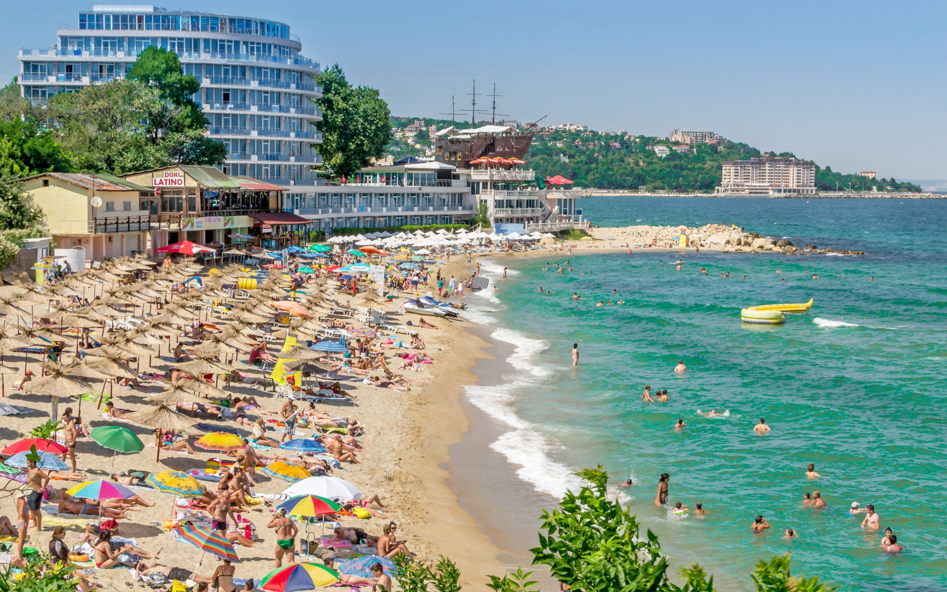 Нов удар по джоба: Цената на почивката в България скача още, ще се бръкнем с...