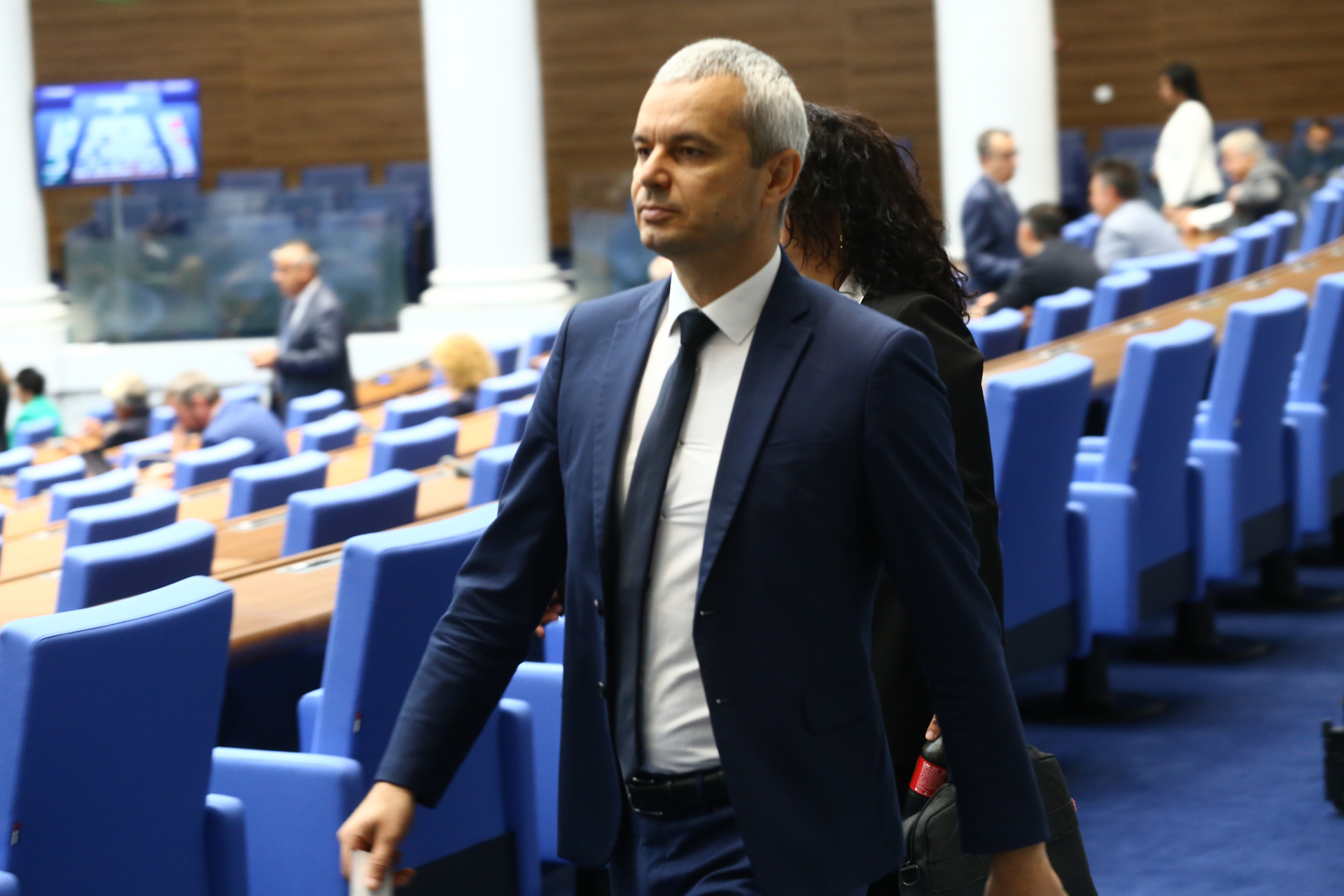 Костадин Костадинов: Важните за България решения да се взимат от 50-то Народно събрание
