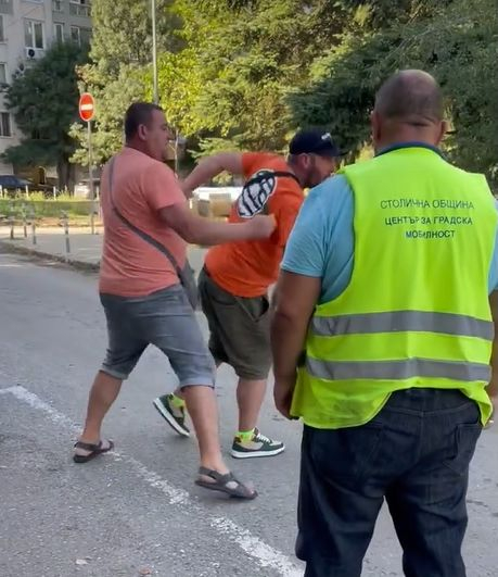 Такава грозна сцена с побеснял мъж, служител на ЦГМ и пищящо дете не сте виждали в София ВИДЕО