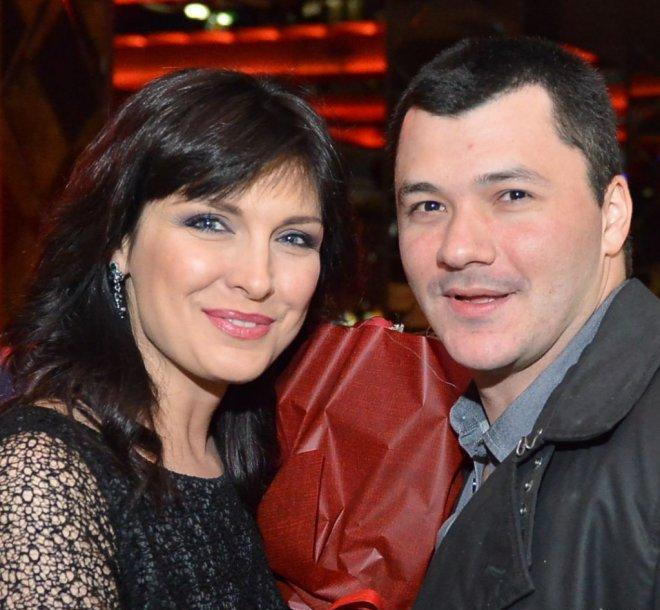 Нови проблеми вбесиха Жени Калканджиева: Мъжът й Тачо пак е на съд и...