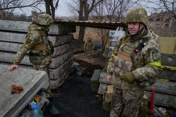 Сводка: Партизани проникнаха в руска военна база в Крим, тежки загуби за "Азов" и "Кракен"