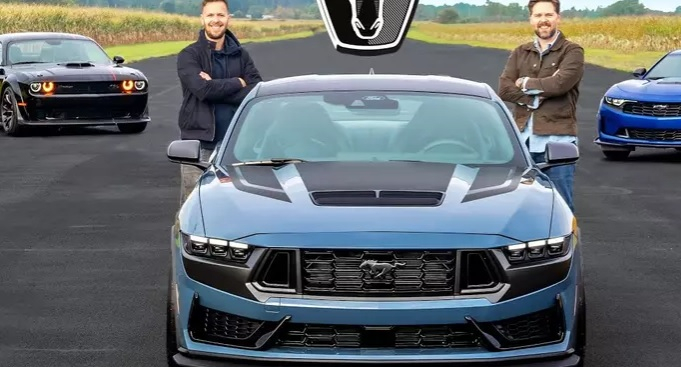 Битка на "масъл кар": Ford Mustang срещу Chevrolet Camaro и Dodge Challenger ВИДЕО