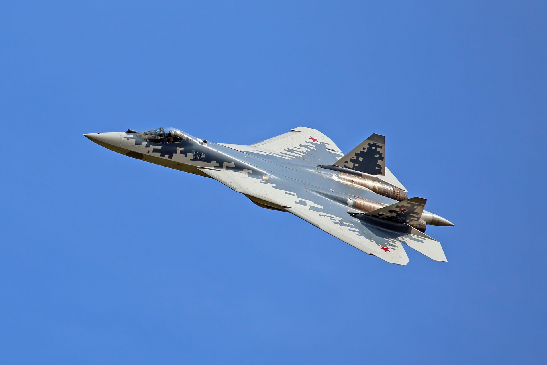 Какво представляват най-новите ракети със свръхголям обсег за Су-57 