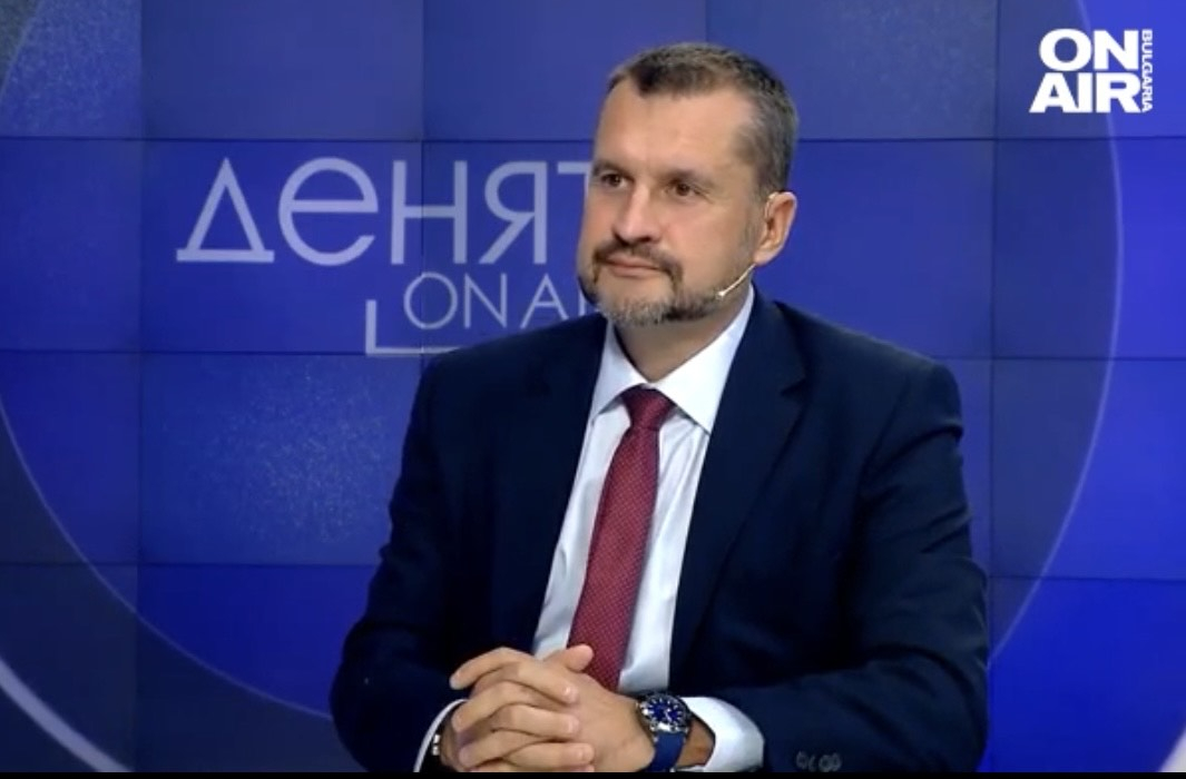 Калоян Методиев: Какво се крие зад маската на местния вот