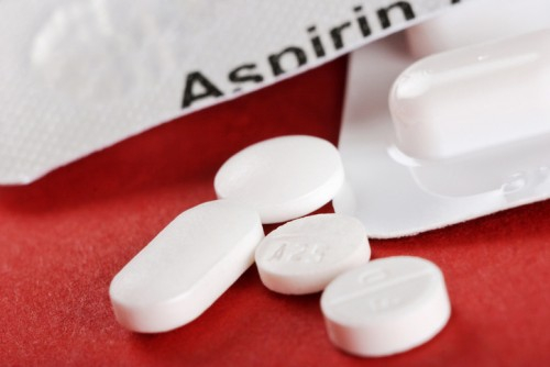 Маска с аспирин трие бръчките от лицето само за месец