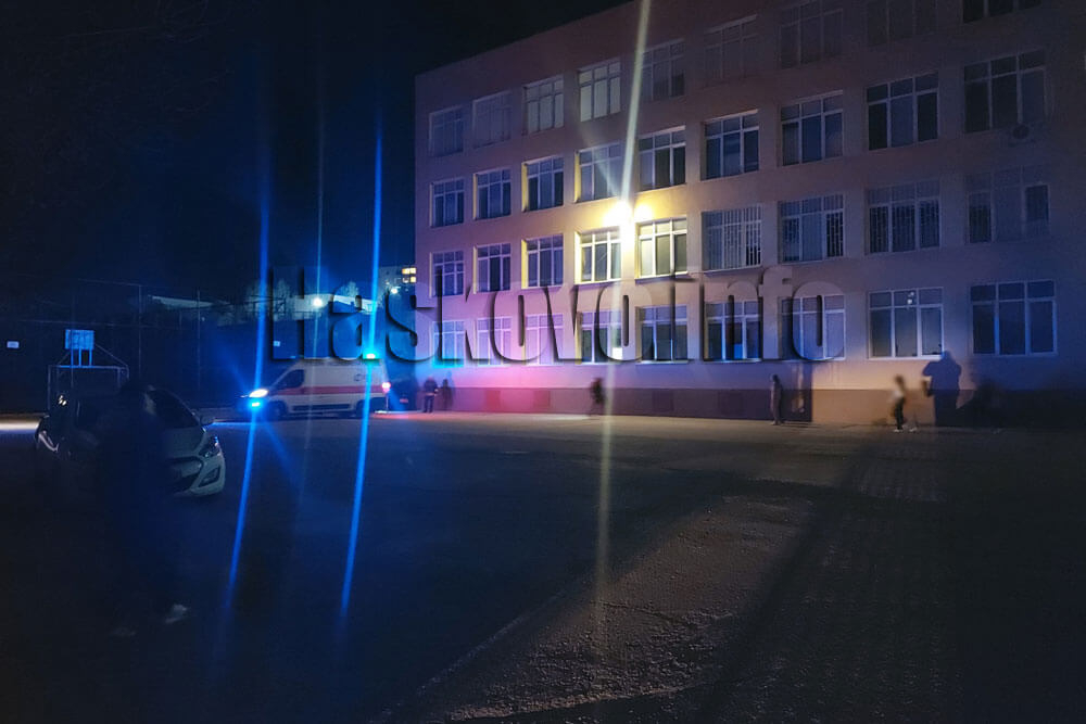 Кошмар с ученичка в хасковско школо, линейка лети към болницата СНИМКА