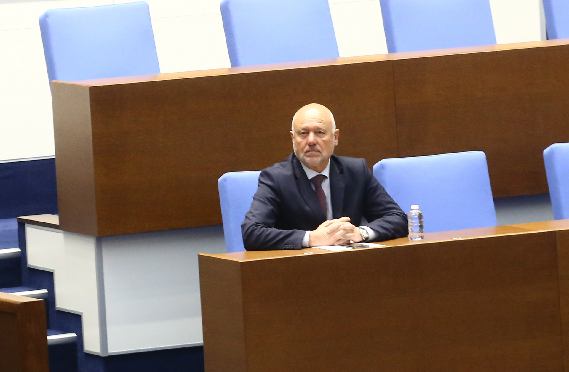 Анализатор: Тагарев вчера пак се е клел във вярност на Украйна, превръща България в нетен донор