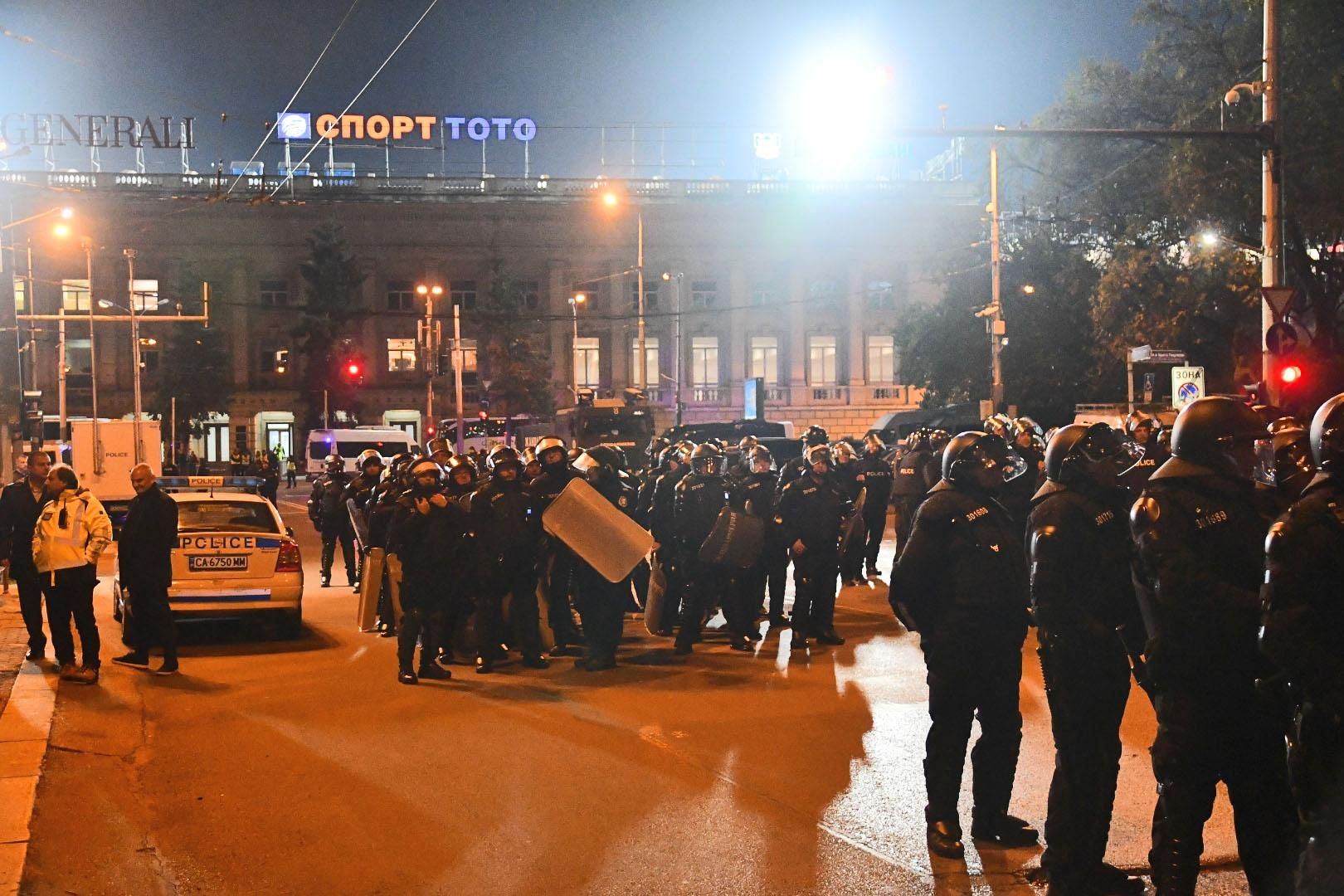 МВР с важно изявление за боя между агитките на футболния протест в София