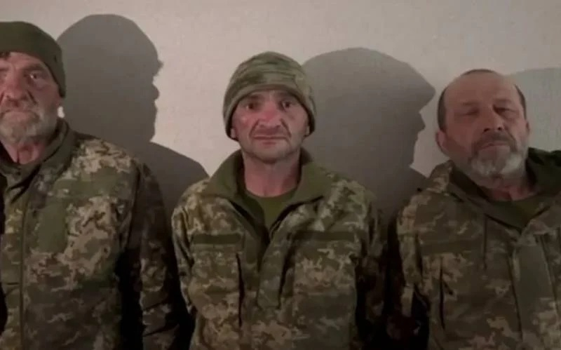 Съветник на Зеленски: Средната възраст на украинските войници е 54 години