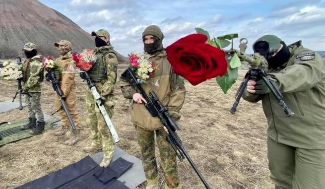 УНИАН: Руска ЧВК започна да наема жени в щурмовите отряди за 2500 евро месечно със задача да...