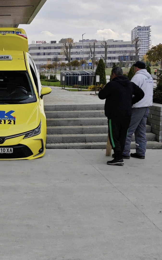 За изцепката на този софийски таксиджия ще се говори дълго време СНИМКИ 