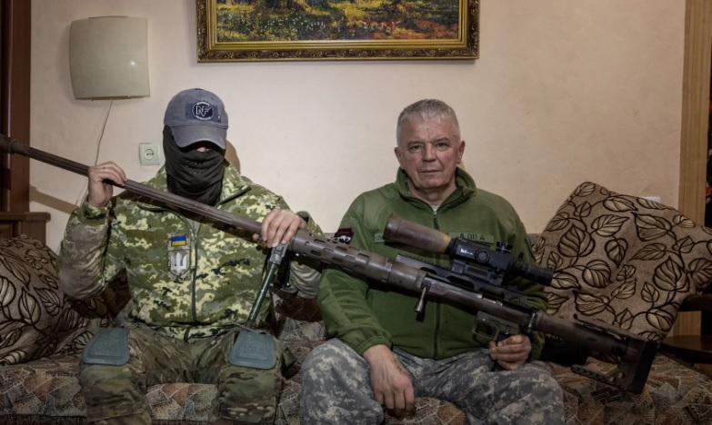 Украински снайперист застреля руски военен и постави нов световен рекорд СНИМКИ