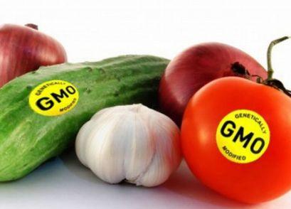 Скандално: Искат да премахнат задължителното обозначаване на ГМО на етикетите на хранителните продукти