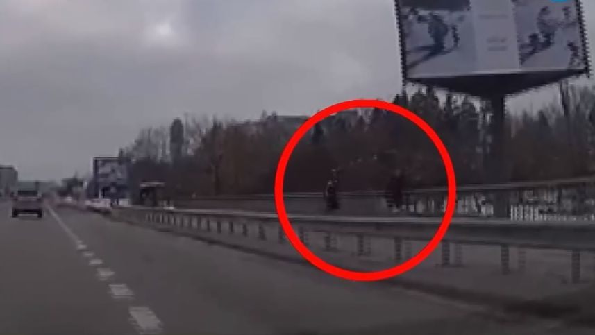Нови КАДРИ с пишлигарите-терористи от София, шофьорът: Можеха да ме убият! ВИДЕО