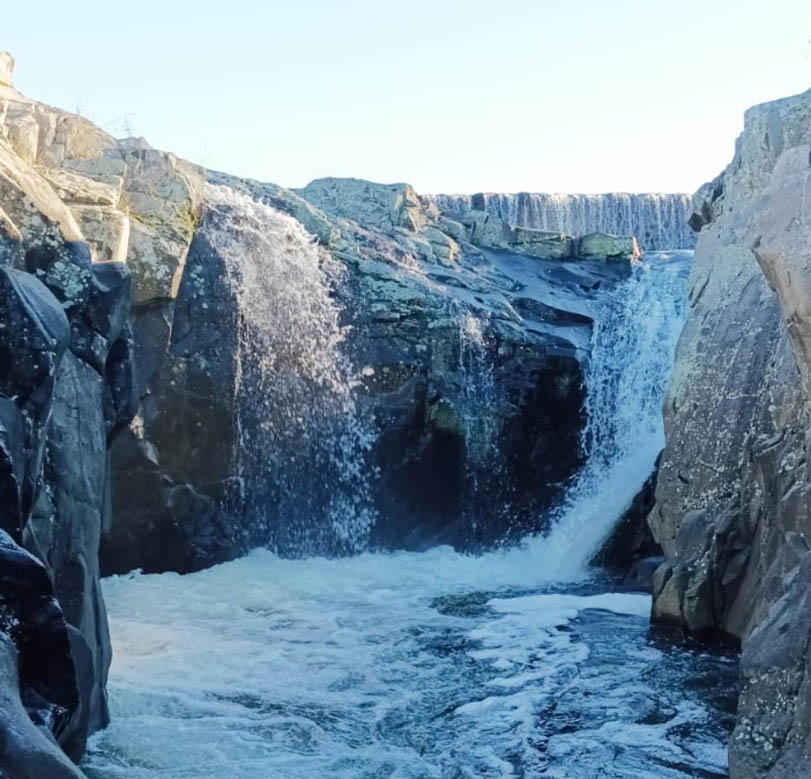 Чуковският водопад - приказка посред зима ВИДЕО