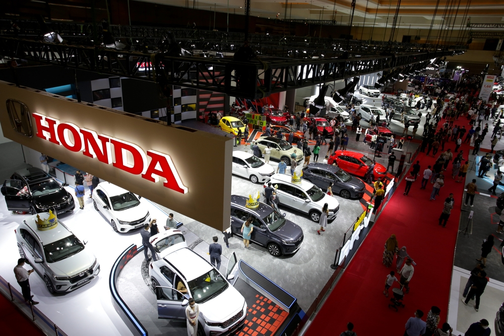 Голям риск: Honda изтегля 4,5 млн. автомобила от целия свят