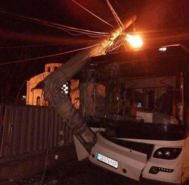 Смразяващ инцидент по тъмна доба с автобус в София СНИМКИ