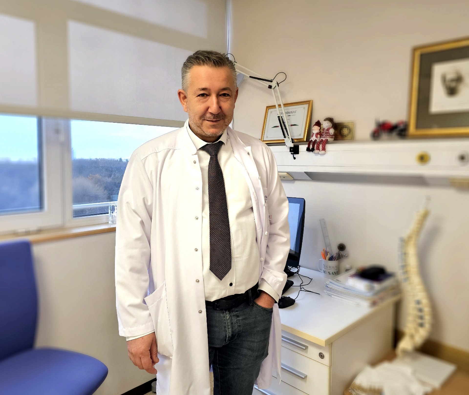 Български гръбначен хирург сред топ професионалистите в костно-ставната хирургия в света