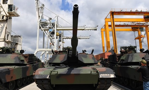 Китай тества "разкъсване" на US танк Abrams с кинетичен куршум