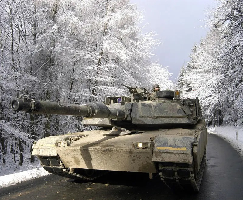 Заснеха украински танк Abrams на фронта ВИДЕО 