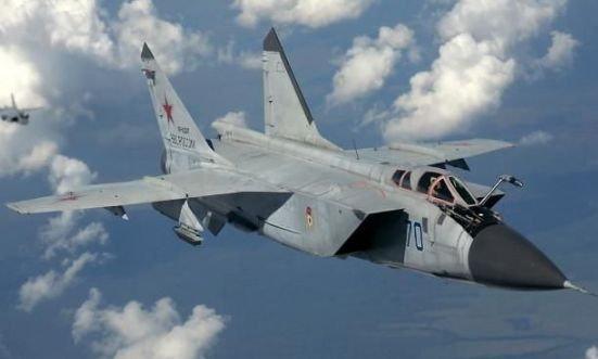 Сирени вият из цяла Украйна, Русия пак вдигна МиГ-31К 