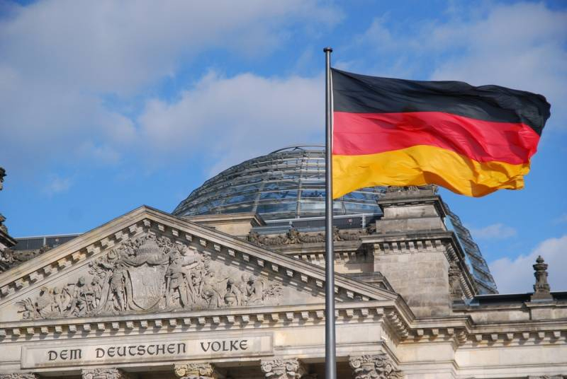 Der Spiegel: Властите в Германия прогнозират фалит на икономиката през идните години