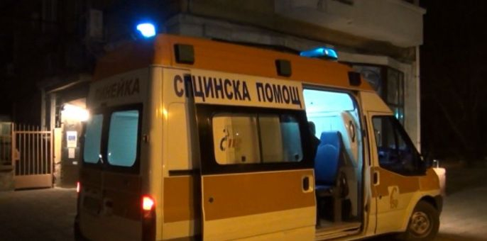Пребиха жестоко шофьор на линейка в София 
