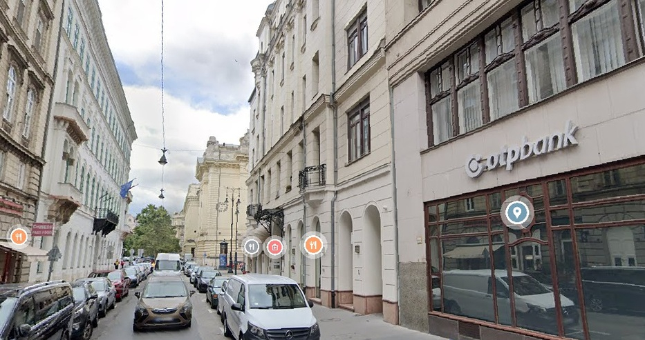 Bloomberg: Собственикът на една от най-важните банки в България разпродава активи