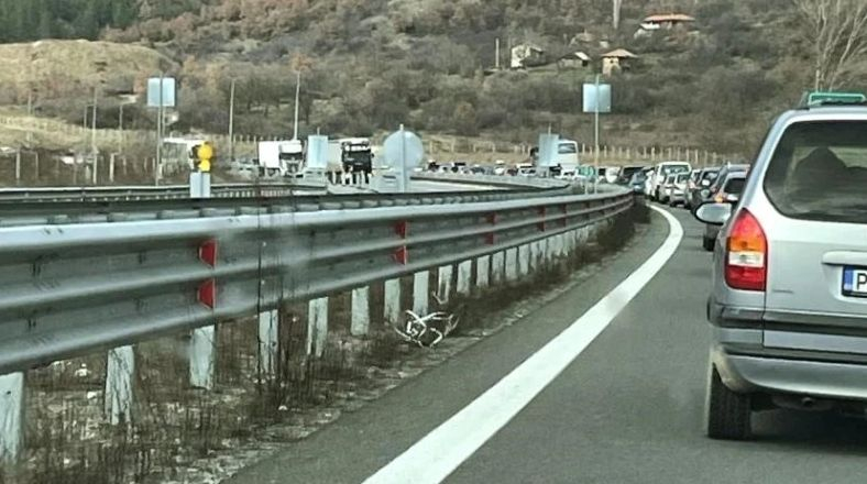 Румънският Adevărul с разкрития за магистралата през България до Гърция 