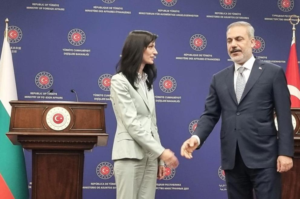 Турският външен министър идва на посещение у нас по покана на Мария Габриел