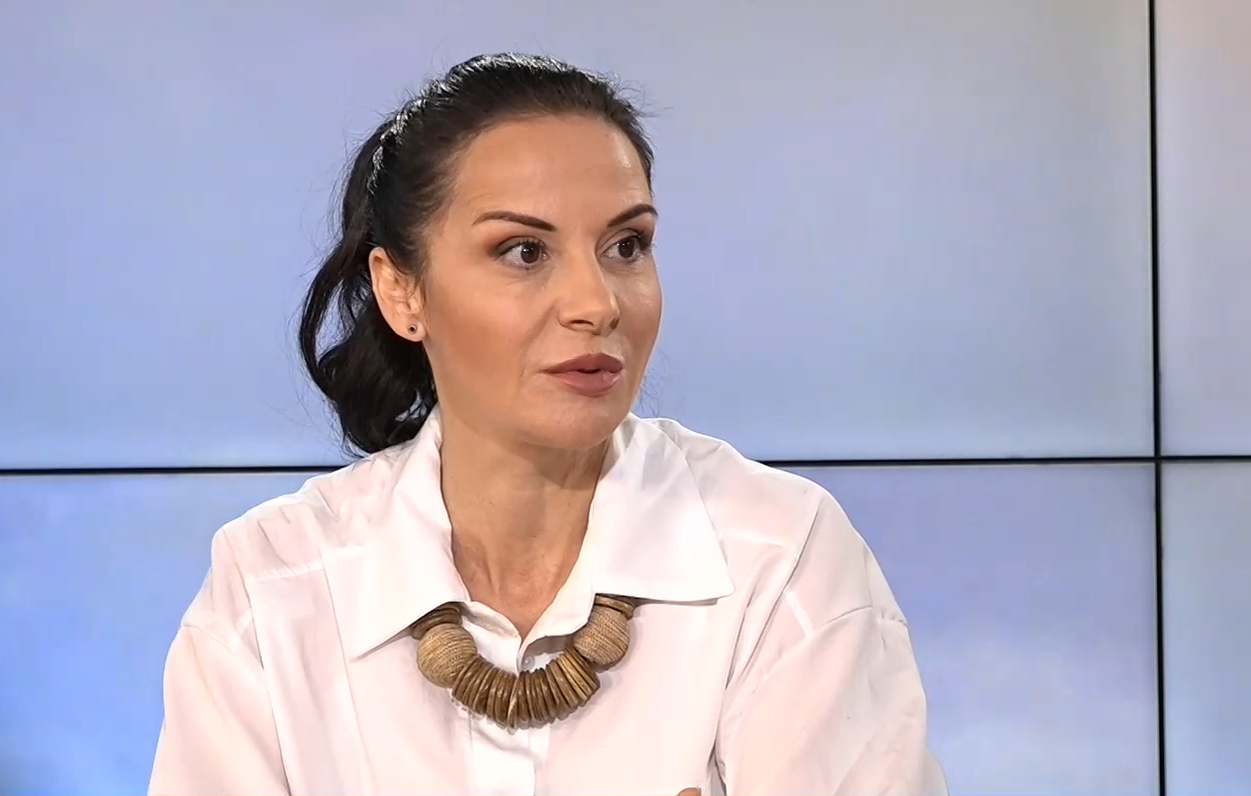 "Ще ме обеси на червата ми": Актрисата Гергана Стоянова призна за огромен ужас!