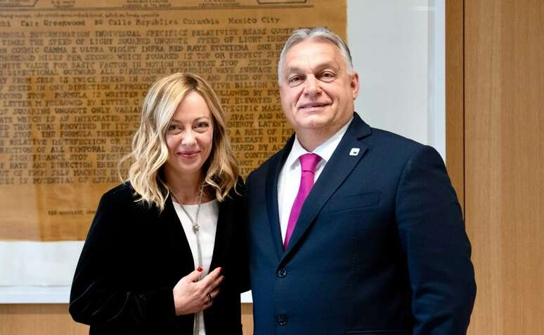 Обрат в Европа: Орбан готви историческа крачка