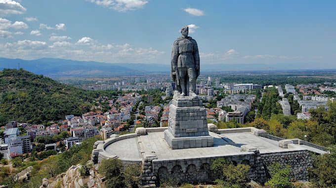 Митрофанова с революционно предложение за съветските паметници в България 