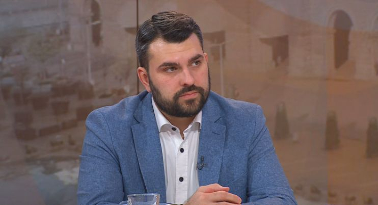 Георг Георгиев: Има вариант Мария Габриел да си остане външен министър и...